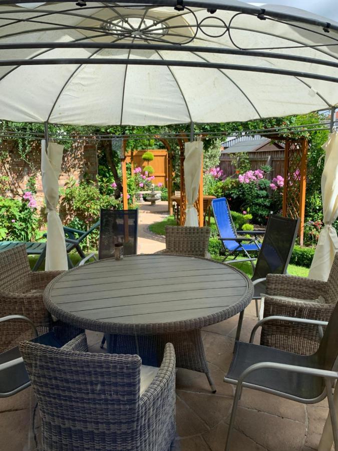 Hereward Guest House Уисбийч Екстериор снимка